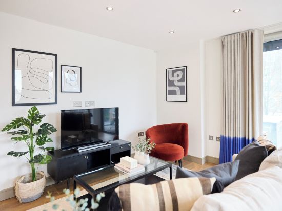 The Penny Court Apartment