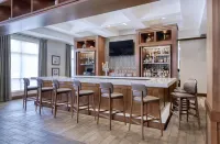 DoubleTree by Hilton Hotel Raleigh - Cary - bar