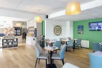 Comfort Hotel Lille l'Union - Breakfast
