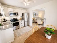4Br Cape May Home 0.5mi to Beach & Town + Beach Tags, Garage & Sunroom