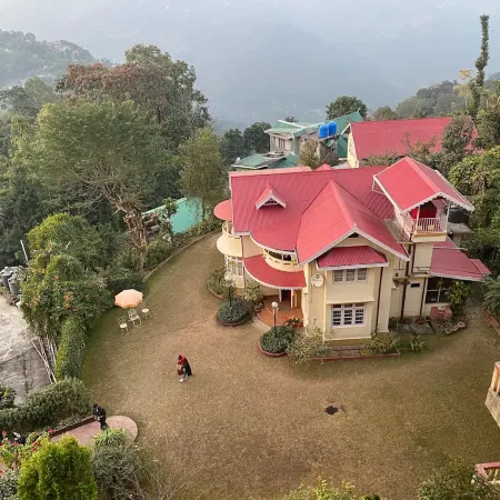 Hotel Aashiyana