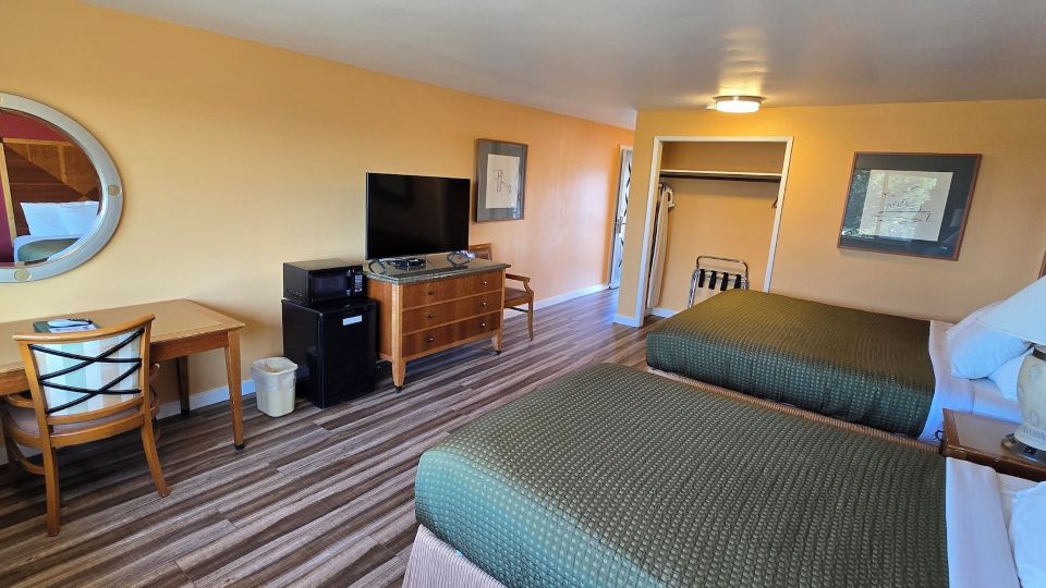 Olympic View Inn