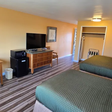 Olympic View Inn
