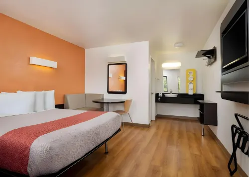 Motel 6 Camarillo, CA
