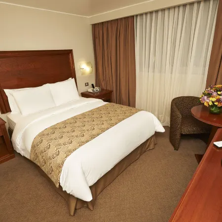 Sol de Oro Hotel & Suites