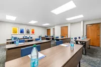 Holiday Inn Express HERSHEY (HARRISBURG AREA) by IHG - parking