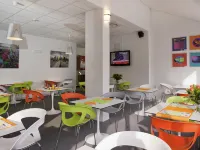 Ibis Styles Grenoble Centre Gare - sarapan