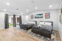 Waterfall Villa | Multi Court •Watersilde •Cinema
