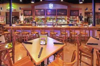 Wyndham Grand Executive Center Little Rock Airport - Bars