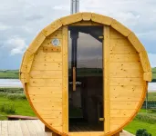 The Lazy Llama Shepherd Hut & Sauna Farm Stay - 2-Star