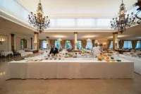 Hotel la Residence & Idrokinesis - parking