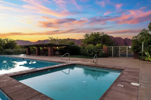 "SERENE DESERT GETAWAY" La Casa Coyote, Kayenta Art Village W/Views of Red Rock