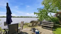 Rochester Lakeview 4br With Firepit Sleeps 6 4 Bedroom Home - 4-Star