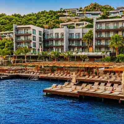 Mare Deluxe Residences & Villas Hotel Exterior