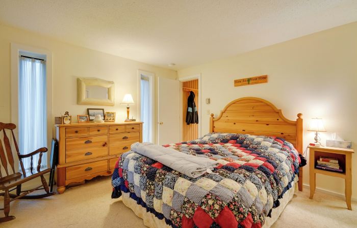 Dover Condo w/ Grill & Balcony: 3 Mi to Mt Snow!