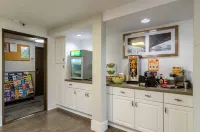 Quality Inn & Suites Silverdale Bangor-Keyport - Frühstück