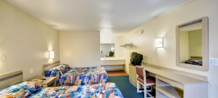Knights Inn Burlington, NC Hotels in Alamance County