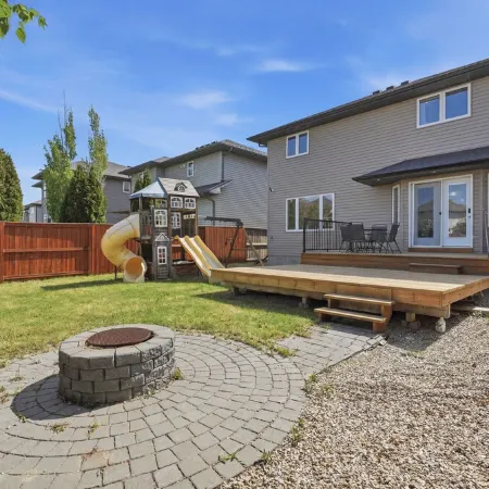 Spacious 4BR-4BA House for Large Families & Group in Stonebridge