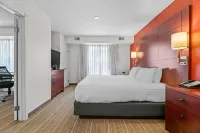 MainStay Suites Appleton Airport - Fox River Mall Area - parking