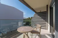 HP Family Suites - balcony