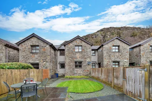 Beddgelert Cottage Escape - 4-Star