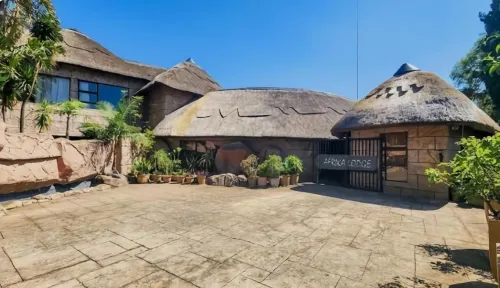 Afrika Lodge - بار
