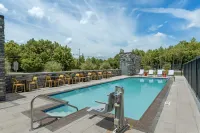 Tru by Hilton Ruston - Pools