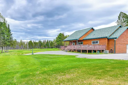 Newcomb Retreat w/ Mountain Views & Fire Pit! - Country Houses