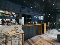 HOTEL SHE, OSAKA 弁天町站附近的飯店