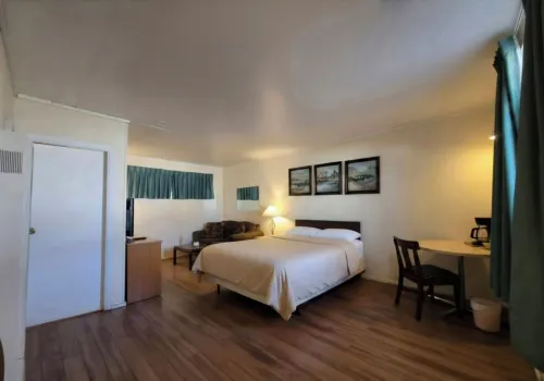 Shannon Motel - ที่มีที่จอดรถ