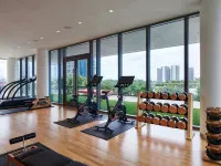 Citizenm Miami Worldcenter Hotels near MiamiCentral