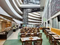 The Curve Hotel BayArena Hotels near فليتار