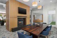 Hilton Garden Inn Dover - Parking