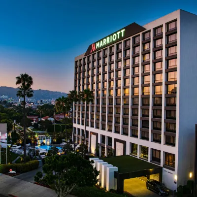 Beverly Hills Marriott Hotels near 7-Eleven
