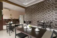 Hotel O Medan Near Gajah Mada formerly Hotel Indah Raya - Bintang 2