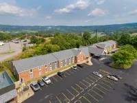 Quality Inn - parking
