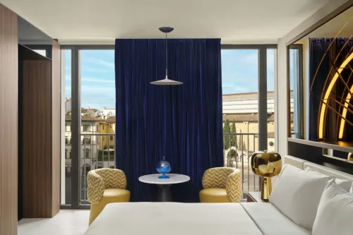 W Florence - 5-Star