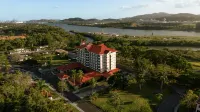 Holiday Inn PANAMA CANAL by IHG - parking