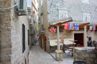 Montenegro Backpackers Home Budva - 2 Yıldız