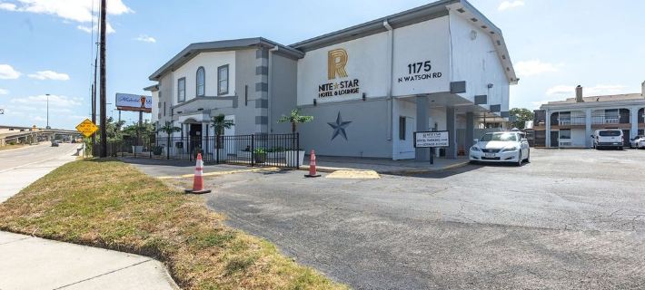 R Nite Star Inn and Suites -Home of the Cowboys & Rangers Hotels in Arlington