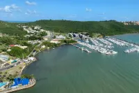 Slow Down & Relax — Ocean, Marina, and Mountain Views! - 2つ星