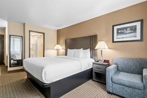 Quality Inn & Suites Steamboat Springs - 2-Star