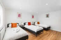 Coral Haven With Parking | By My Getaways - 2-Star