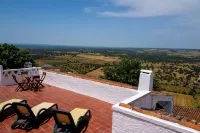 Dom Nuno by Horta da Moura - Villas