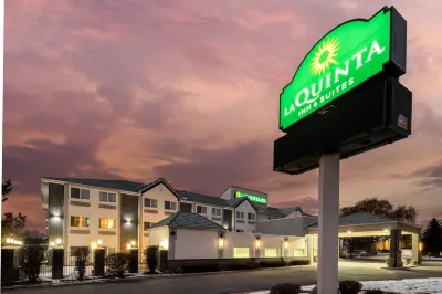 La Quinta Inn & Suites by Wyndham Logan Hotels in Logan