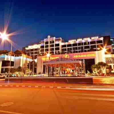 ラオ プラザ ホテル Hotel Exterior