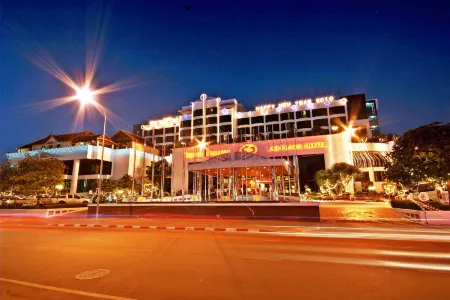 Lao Plaza Hotel