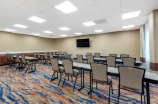 Comfort Suites Hotels in Dry Ridge