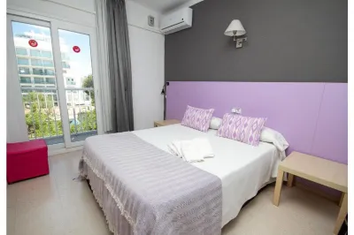 Hotel Teide Hotels near Bogarts Bar