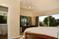 English Cherry Tree Manor 타마허 호텔